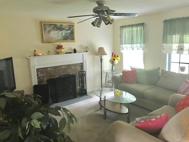 377 Partridge St, Gardner, MA 01440 - photo 5