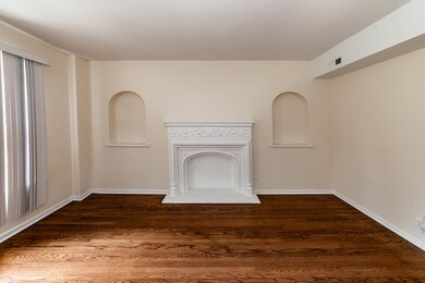 6042 N Washtenaw Ave unit 2, Chicago, IL 60659 - photo 5