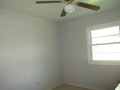 133 Cardinal Rd, Jacksonville, NC 28546 - photo 5