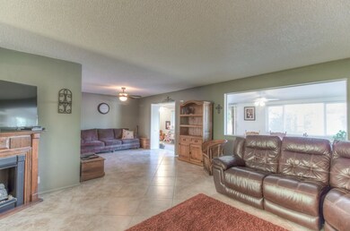 Living Room (5)-FULL