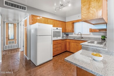 315 N 55th St-18