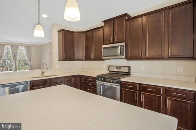 8195 Hollow Ct, Severn, MD 21144 - photo 7