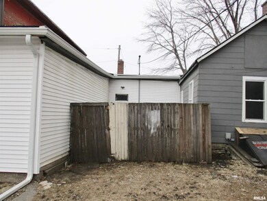 1649 W 3rd St, Davenport, IA 52802 - photo 7