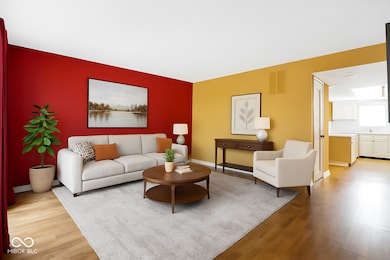 8018 Cheswick Dr, Indianapolis, IN 46219 - photo 4