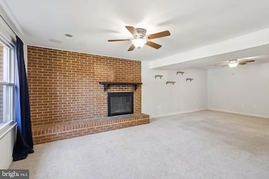 3925 Forge Dr, Woodbridge, VA 22193 - photo 4