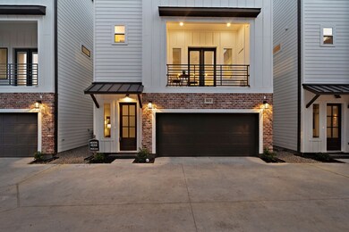 952 Fisher St unit B, Houston, TX 77018 - photo 3