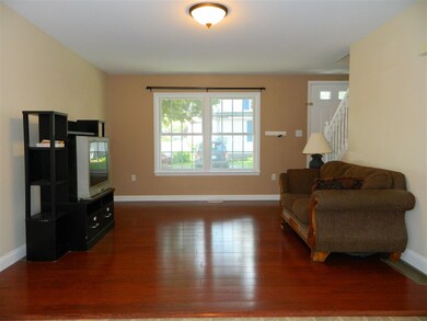 61 W Prescott St unit A, Nashua, NH 03064 - photo 4