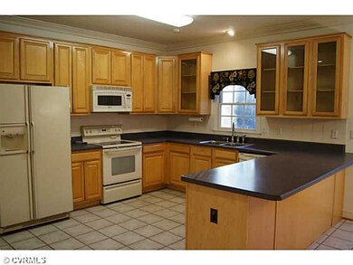 Kitchen - View of Kitchen Cabinets