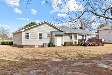 639 Davenport Farm Rd, Winterville, NC 28590 - photo 7