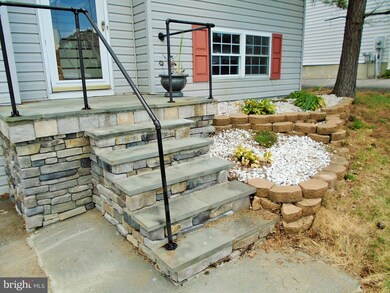 334 Universe Dr, Martinsburg, WV 25404 - photo 2