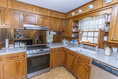 125 Paulomar Dr, Selmer, TN 38375 - photo 7