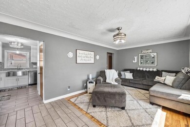 3100 Hubbell Ave, Des Moines, IA 50317 - photo 2