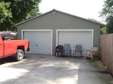 1207 Greenway St, La Porte, IN 46350 - photo 5