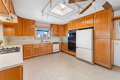 4484 Long Branch Ave, San Diego, CA 92107 - photo 2