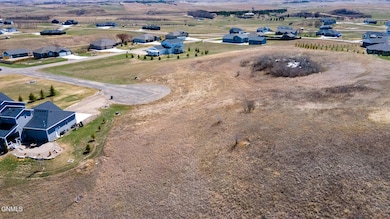 717 Branding Iron Dr, Bismarck, ND 58503 - photo 7