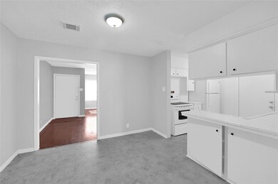 10422 Hollyglen Dr, Houston, TX 77016 - photo 7