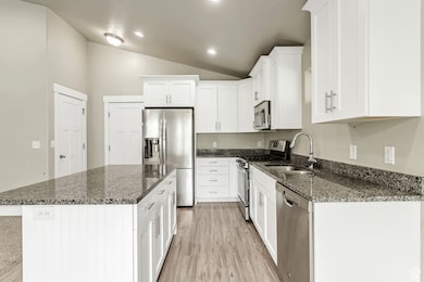 7157 N Skyview Ct, Eagle Mountain, UT 84005 - photo 4