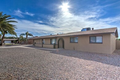 927 E Navajo Ave-3