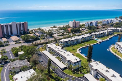 4380 Exeter Dr unit 202, Longboat Key, FL 34228 - photo 3