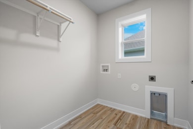 09-Camera 2713 Misty Flower Drive-44