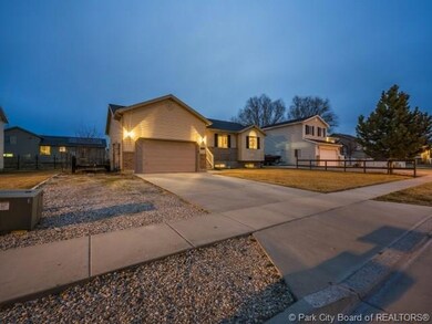 1952 N 1400 W, Clearfield, UT 84015 - photo 2