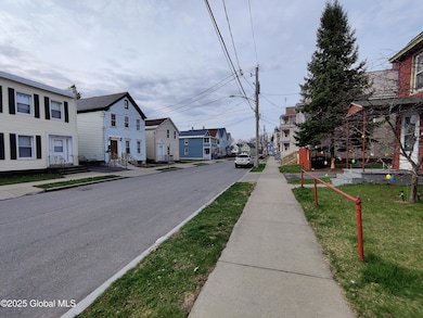 113 Degraff St, Schenectady, NY 12308 - photo 6