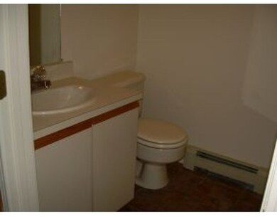 127 Indian Rock Rd unit 127, MerriMacK, NH 03054 - photo 5