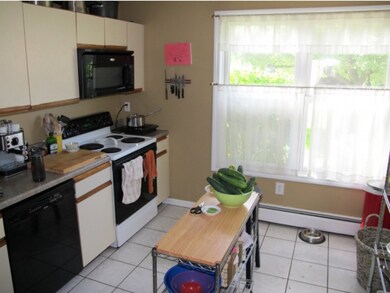 J5 Stonehedge Dr unit 5, South Burlington, VT 05403 - photo 5