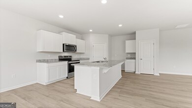 8200 Elkhorn Dr, Fairburn, GA 30213 - photo 6