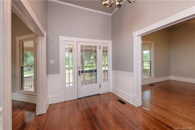 653 Davie Ave, Statesville, NC 28677 - photo 6