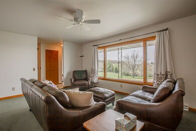 N9094 Legler Rd, Brooklyn, WI 53521 - photo 6