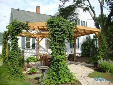 205 E Holland St, Archbold, OH 43502 - photo 5