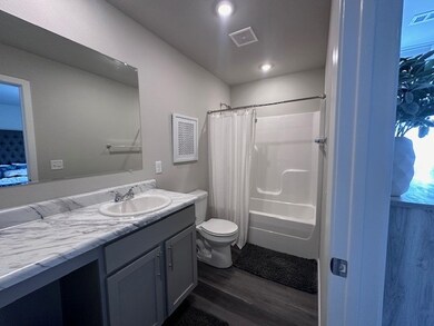 2504 E Illinois Alley, Fayetteville, AR 72701 - photo 5