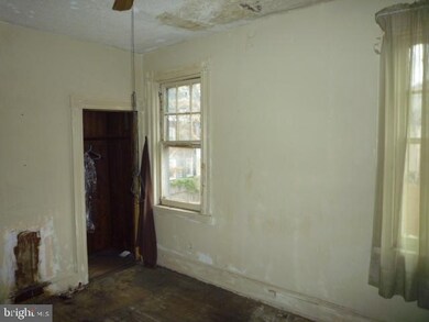 1628 E Lanvale St, Baltimore, MD 21213 - photo 6