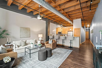 191 N Broadway unit 307, Milwaukee, WI 53202 - photo 3