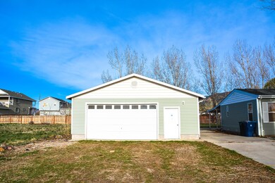 168 W 400 N, Parowan, UT 84761 - photo 5