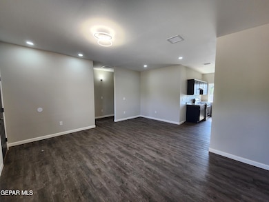 352 Milton Rd, El Paso, TX 79915 - photo 2