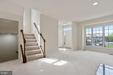 4140 Ashmere Cir, Dumfries, VA 22025 - photo 4