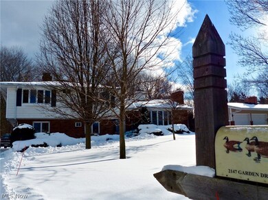 2147 Garden Dr, Wickliffe, OH 44092 - photo 2