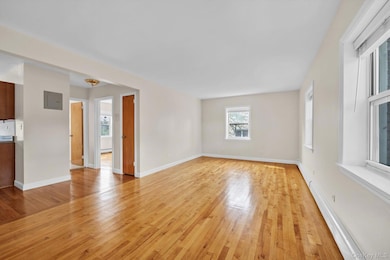 110-12 64th Rd unit 40B, Forest Hills, NY 11375 - photo 3