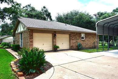 143 Red River Rd, Bay City, TX 77414 - photo 3