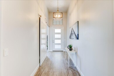 07-1912 N Mountain View Dr-7