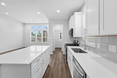 Kitchen and living are on 2nd floor