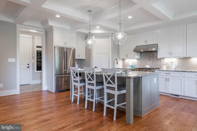 104 Yeonas Dr SE, Vienna, VA 22180 - photo 4