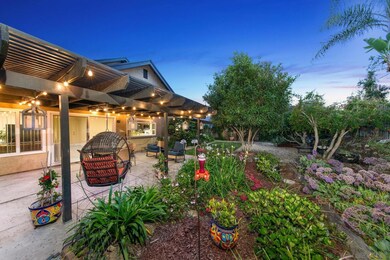 1554 Traveld Way, Encinitas, CA 92024 - photo 2