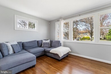 607 Olesmont Rd, Catonsville, MD 21228 - photo 4