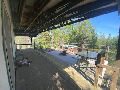 Deck Back - Hot Tub