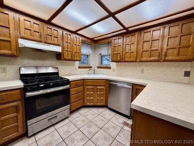 4004 S 134th East Ave, Tulsa, OK 74134 - photo 7