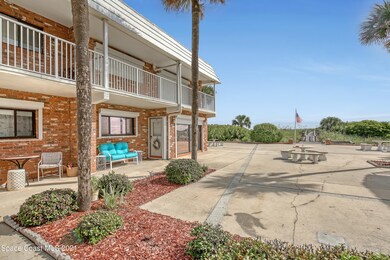 Courtyard View of Unit to Ocean