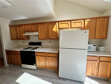 4142 Huckleberry Dr, Center Valley, PA 18034 - photo 4